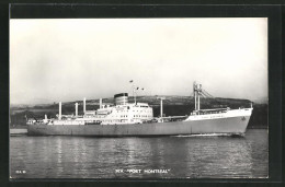 AK M. V. Port Montreal, Handelsschiff In Ruhiger See  - Commerce