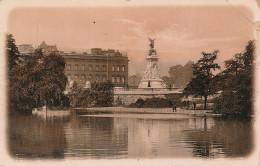 PC45796 Queen Victoria Memorial. London - Andere & Zonder Classificatie