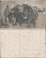Ansichtskarte  Soldaten Im Lager, Blechhütten Süd Privatfotokarte 1917 - War 1914-18
