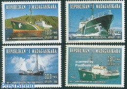 Madagascar 1996 Greenpeace 4v, Mint NH, Nature - Transport - Greenpeace - Ships And Boats - Protección Del Medio Ambiente Y Del Clima