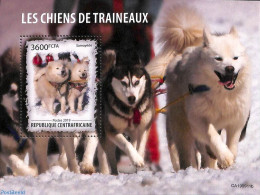 Central Africa 2019 Sledge Dogs S/s, Mint NH, Nature - Dogs - Centrafricaine (République)