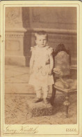 Child Posing By The Antique Chair Atelier Georg Knittel Esseg Osijek Croatia - Alte (vor 1900)