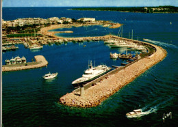 CPM Cannes Entrée Du Port Pierre Canto Et Ile Sainte-Marguerite - Autres & Non Classés