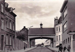 NIVELLES -  La Porte De Sainte - Nivelles