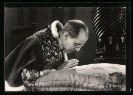 AK Papst Pius XII. Beim Beten  - Pausen