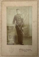 Portrait D’un Militaire En Grande Tenue Uniforme Photo Sur Carton Grand Format Par A Godry-Reigner ROISIN Période WW1 - Oorlog, Militair