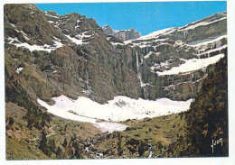 CPSM / CPM 10.5 X 15 Hautes Pyrénées Le Cirque De GAVARNIE Et La Grande Cascade (Hauteur: 422 Mètres) - Gavarnie