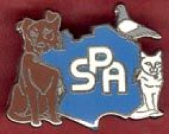 ** LOT  2  PIN' S   S. P. A. ** - Animaux