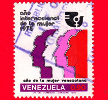 VENEZUELA - Usato - 1975 - Anno Internazionale Della Donna - Emblema Dell'IWY - 0.90 - Venezuela