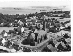 CPSM En Avion Au Dessus De ....de L'église Et Vue Sur Le Golfe - Arradon (56) - Arradon