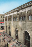 Perpignan * Place , Café * La Loge Monumentale Historique Construit En 1307 - Perpignan