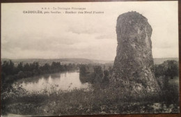 Cpa 24 Dordogne, Cazoules, Rocher Des Neuf Fusées, éd P.D.S, Non écrite - Otros & Sin Clasificación