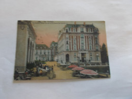 VITTEL ( 88 Vosges )  LE GRAND HOTEL VU DE LA TERRASSE DU CASINO TRES ANIMEES  COLORISER 1928 - Vittel