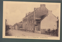CP - 44 - Derval - Rue De Châteaubriant - Gendarmerie - Frossay