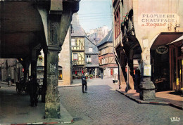 Dinan * La Rue De L'apport Et Les Vieilles Maisons * Plomberie Chauffage NOGUES - Dinan