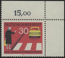 673 Straßenverkehr 30 Pf Fußgänger ** Ecke O.r. - Unused Stamps