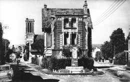 Villers Sur Mer * Rues , Le Calvaire Et L'église - Villers Sur Mer