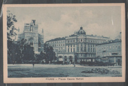 Fiume (Rijeka) - Piazza Cesare Battisti (con Carrozze) - Kroatië