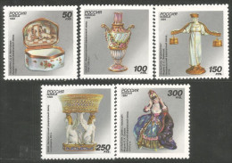 774 Russie 1994 Porcelaine Porcelain MNH ** Neuf SC (RUS-17a) - Unused Stamps