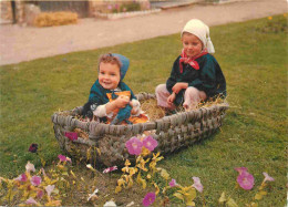 Enfants - Image - Scènes Et Paysages - Normandie - Folklore - Scène Et Types - Fleurs - CPM - Voir Scans Recto-Verso - Scene & Paesaggi