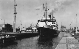 Le Havre * Le Port * Le SAS QUINETTE DE ROCHEMONT Avec Le GASCOGNE * Paquebot Bateaux - Portuario