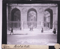 PLAQUE DE VERRE Photo -  LYON - L'hotel De Ville -  Année  1890 - Diapositivas De Vidrio