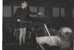 Photo De Presse 13*18 Cm  Pierino GAMBA, Plus Jeune Chef D'orchestre Du Monde Concert Lamoureux. 1947 - Europa