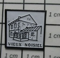 2020 Pin's Pins / Beau Et Rare / VILLES / VIEUX NOISIEL - Ciudades