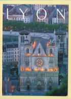 69. LYON (5) Cathédrale Saint-Jean / Façade / Eclairage Le Soir (voir Scan Recto/verso) - Lyon 5