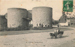 D4567 DOUAI Porte D'Arras Charrette A Chiens Attelage - Douai