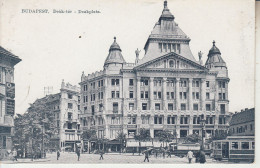 HONGRIE - BUDAPEST - 2 Cartes - Deak Ter - Deakplatz & Dtatue Anonymus - Hongrie