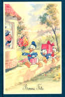19061 Disney - Donald Avec Riri, Fifi Et Loulou  ( Qui Quo Qua) Avec Cadeaux Se Rendant Chez Les Trois Petits Cochons - Otros & Sin Clasificación