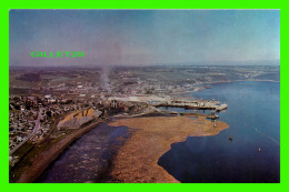 PORT ALFRED, QUÉBEC - VUE À VOL D'OISEAU DE LA VILLE ET DU QUAI DE LA CANADA STEAMSHIP LINES BAIE DES HA ! HA! - - Autres & Non Classés