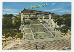 {87316} 13 Bouches Du Rhône Marseille , La Gare Saint Charles Et L' Escalier Monumental ; Animée - Stazione, Belle De Mai, Plombières