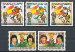 **Tchad N°235,236,246D,384 Et 399** Football - Chad (1960-...)