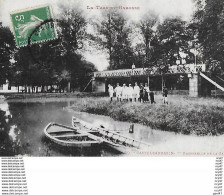 CPA (82)  CASTELSARRASIN.  Passerelle De La Gare, Animé Militaire, Barque. ..I 249 - Castelsarrasin