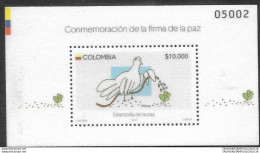 2016 COLOMBIA, BIRD - PEACE STAMP, OLIVE-SCENTED DOVE, SPECIAL ISSUE ON FLOCKED PAPER, SCARSE, MNH - Colombia