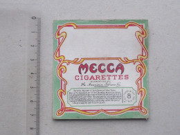 TABAC Authentique Partie D'un Ancien Paquet De 8 Cigarettes MECCA: AMERICAN TOBACCO - Cartonné - Autres & Non Classés