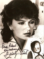 PHOTO GRAND FORMAT 1 - ENV 1 - CINEMA - THEATRE - PHOTO DEDICACEE DE L'ACTRICE BRITANNIQUE JACQUELINE BISSET - Signed Photographs