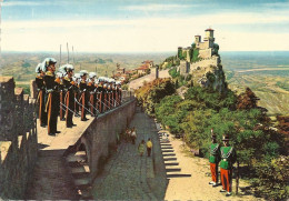 *CPM - SAINT MARIN - Panorama - Gardes - Saint-Marin