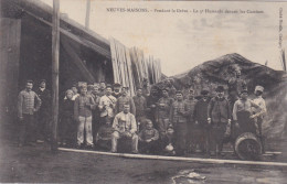 NEUVES-MAISONS Pendant La Grève - Le 5éme Hussard Devant Les Cuisines - Neuves Maisons