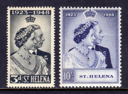 St. Helena - Scott #130-131 - MH - Small Crease UR #131 - SCV $32 - Sint-Helena