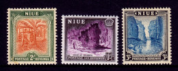 Niue - Scott #101//103 - MH - Toning #102 - SCV $6.35 - Niue