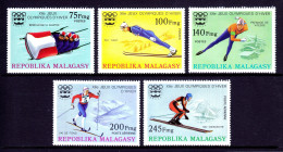 Madagascar - Scott #538-540, C149-C150 - MH - SCV $7.75 - Madagascar (1960-...)