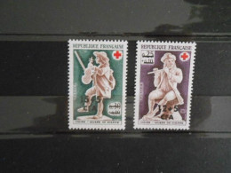 REUNION YT 378/379 CROIX-ROUGE 1967** - Unused Stamps