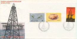 Malaysia FDC 4-11-1985 Petroleum Production In Malaysia Complete Set Of 3 With Cachet - Malaysia (1964-...)