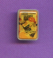 Rare Pins Presse Journaux Librairie Despres Tabac Paquet De Cigarettes Q455 - Médias