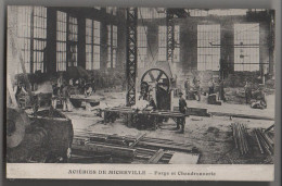 Intérieur Des ACIERIES DE MICHEVILLE (Villerupt)  Forge Et Chaudronnerie - OUVRIERS En USINE - Métier - Animée - Dept 54 - Industrie