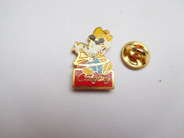 Beau Pin's En EGF , Disney , Mickey , Calgary , Canada , Hula Hoop , Signé AMK Toronto - Disney