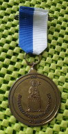 Medaile : Jeugd Driedaagse Broekhuizenvorst 1989 ( Limburg).  -  Original Foto  !!  Medallion  Dutch - Andere & Zonder Classificatie